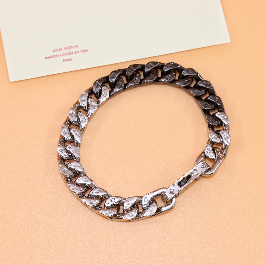 Louis Vuitton LV Chain Links Bracelet  21cm   M68273 - EUR FASHION