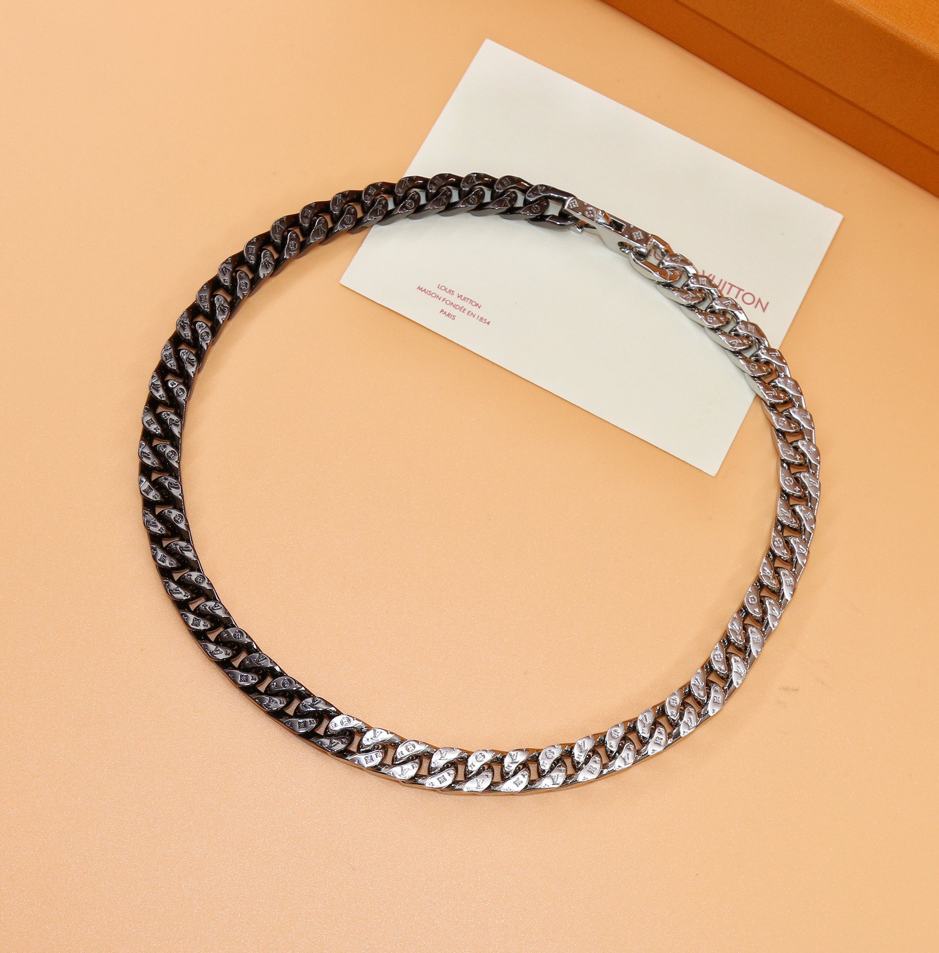 Louis Vuitton LV Chain Links Necklace   50cm    - EUR FASHION