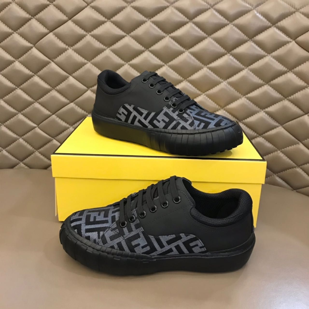 Fendi Force Black fabric low-Tops Sneakers - EUR FASHION