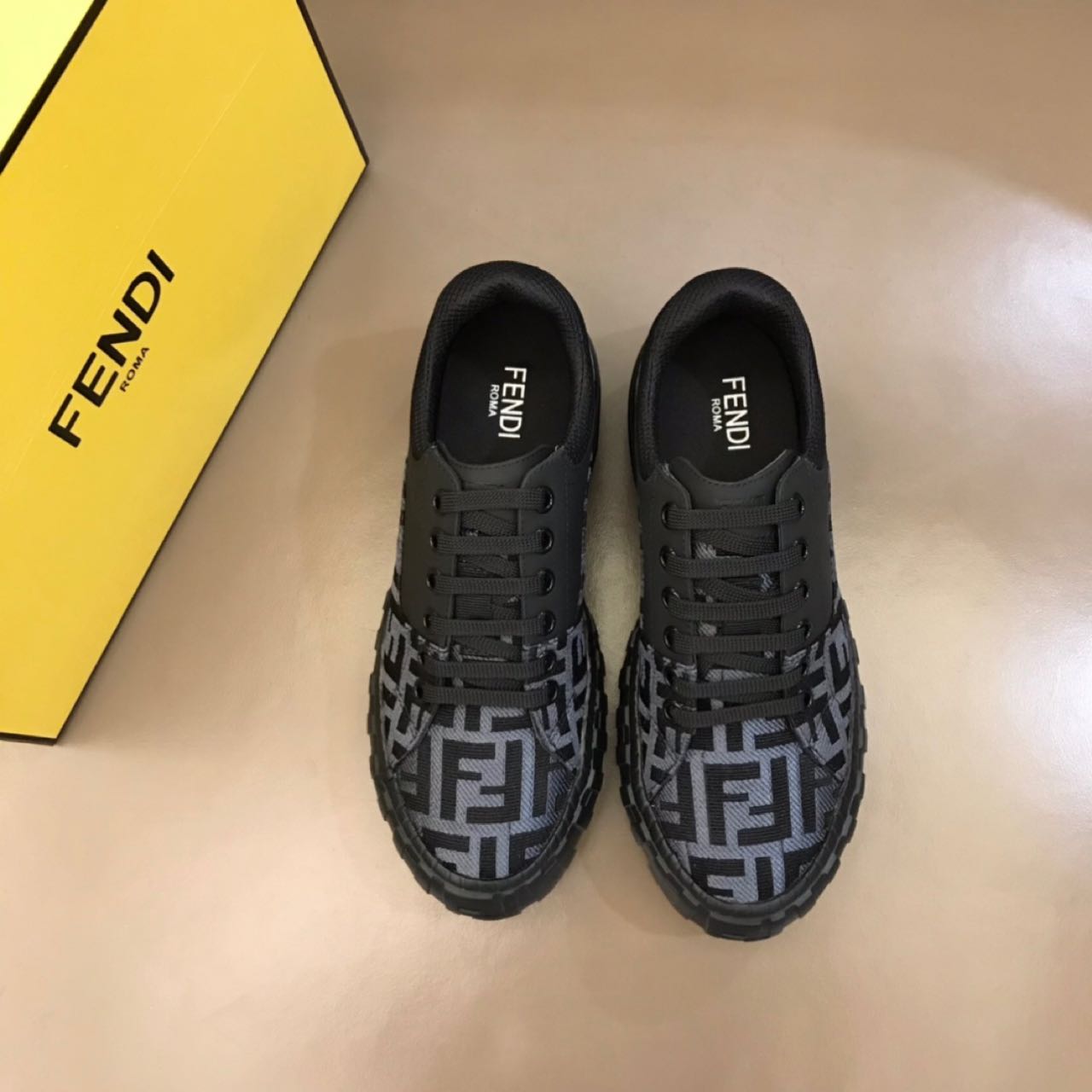 Fendi Force Black fabric low-Tops Sneakers - EUR FASHION