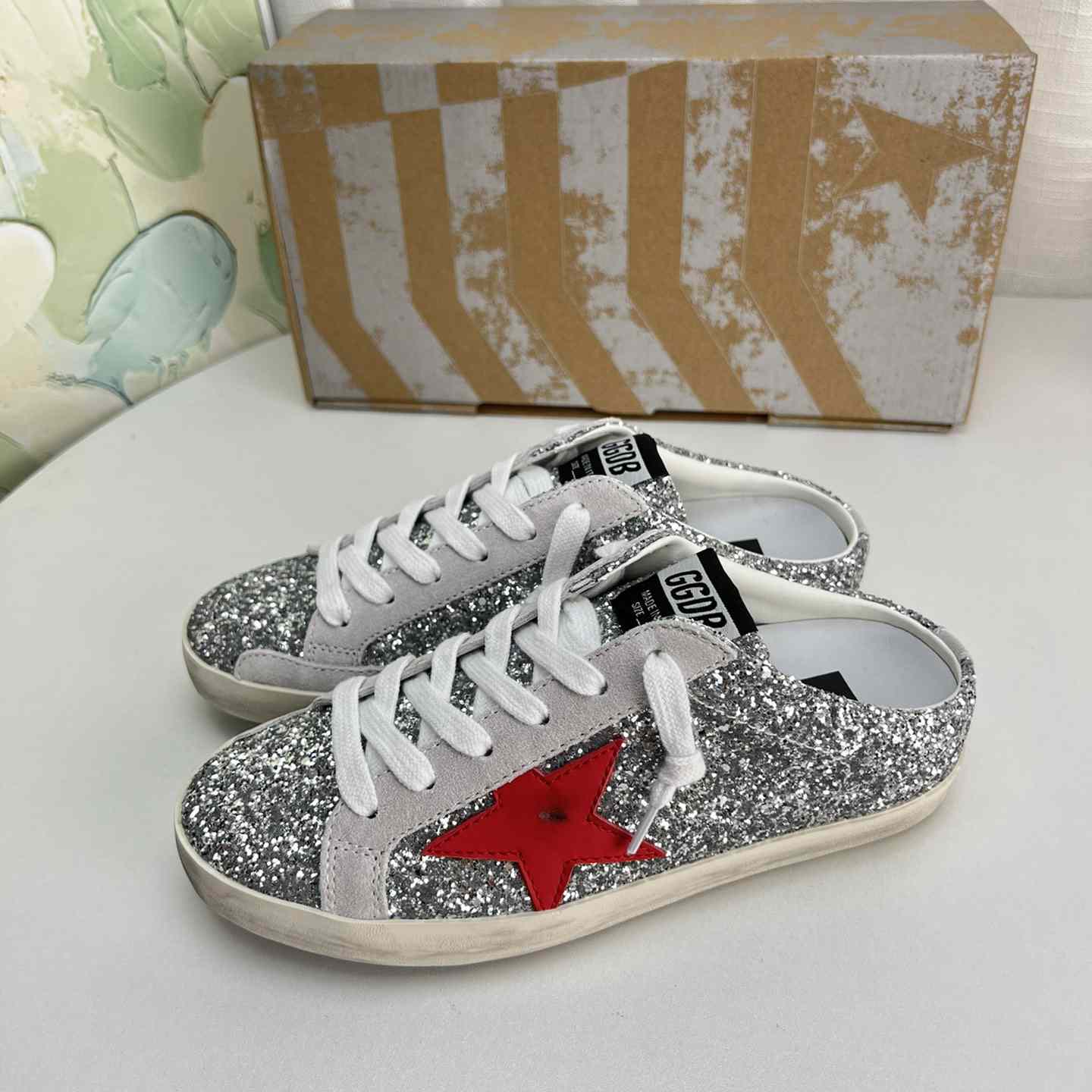 Golden Goose Super-Star Sabots In Silver Glitter With Red Leather Star - EUR FASHION