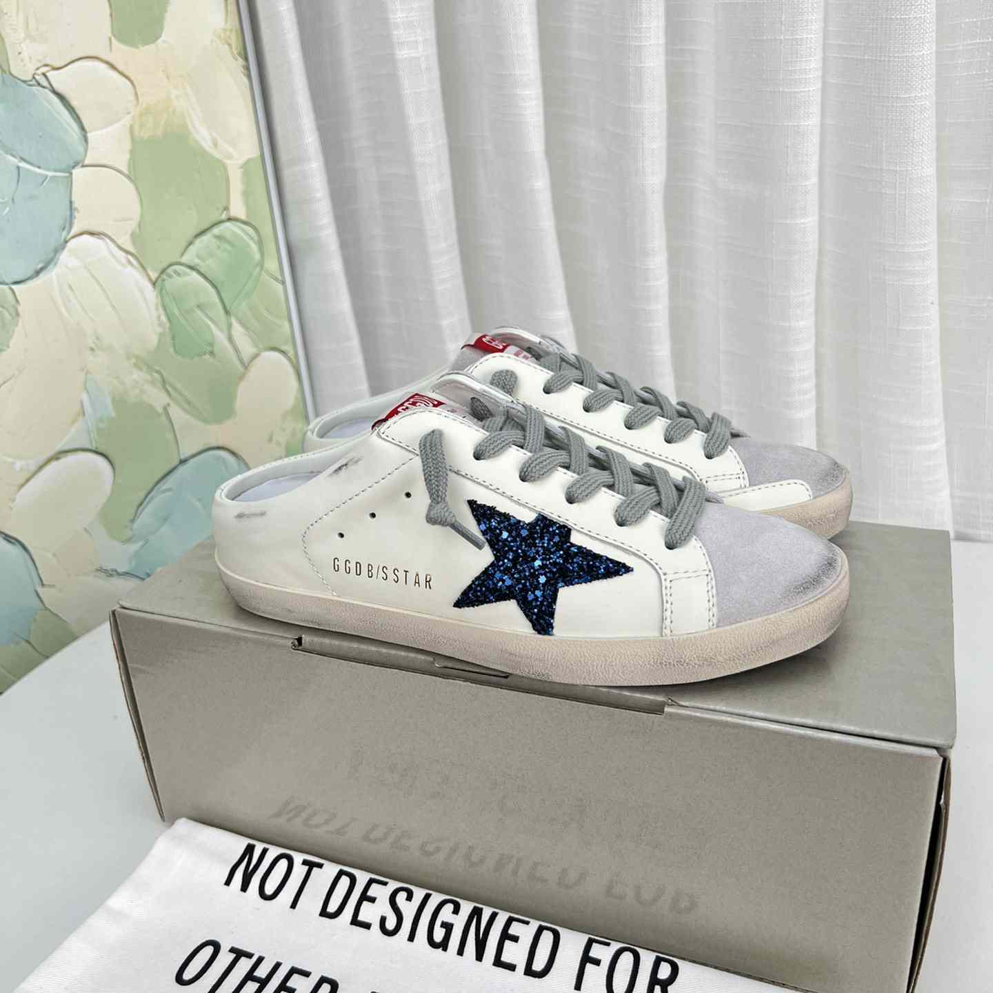 Golden Goose Super-Star Sabots In White Leather With Blue Glitter Star And Dove-Gray Suede Tongue - EUR FASHION