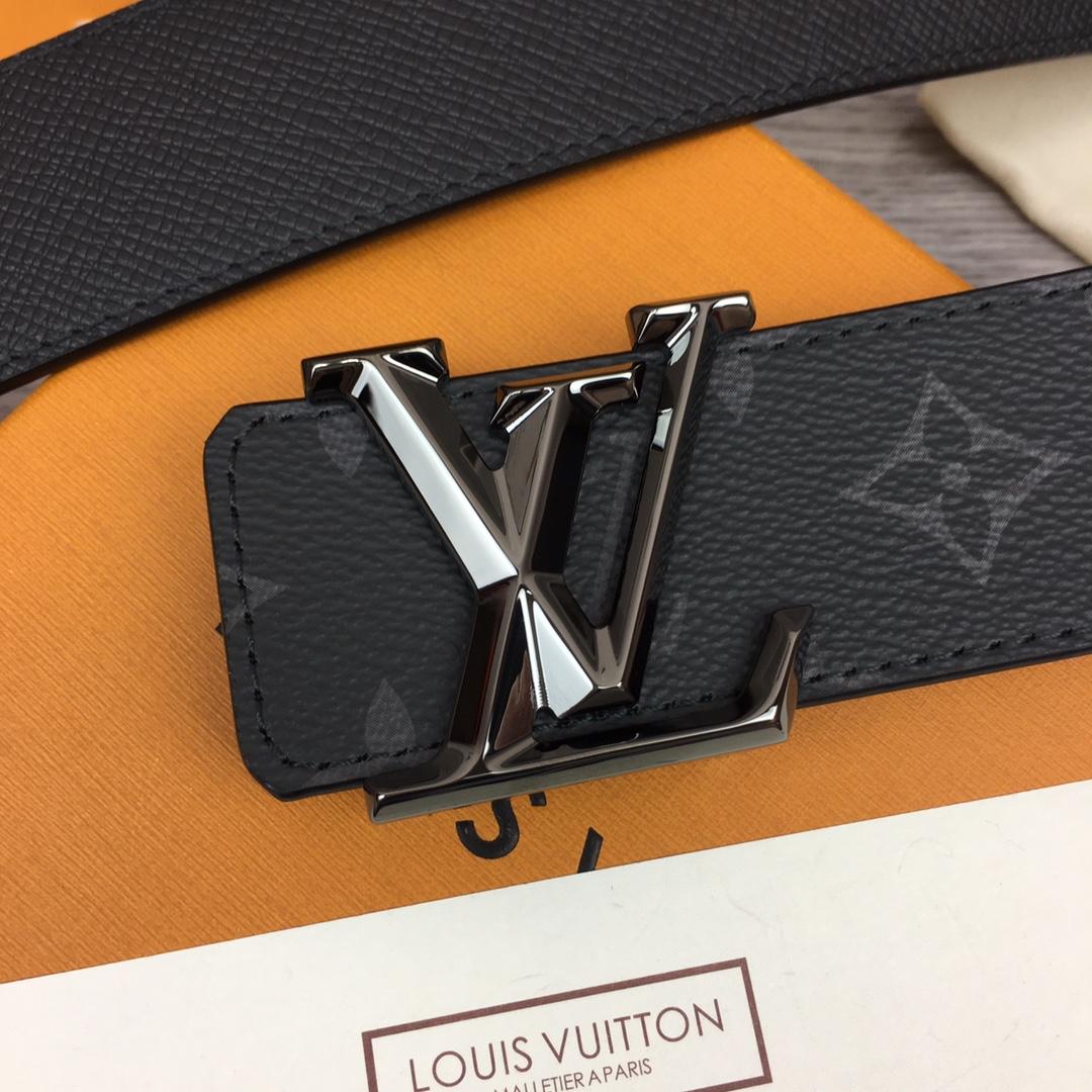 Louis Vuitton LV Pyramide 40mm Reversible - EUR FASHION