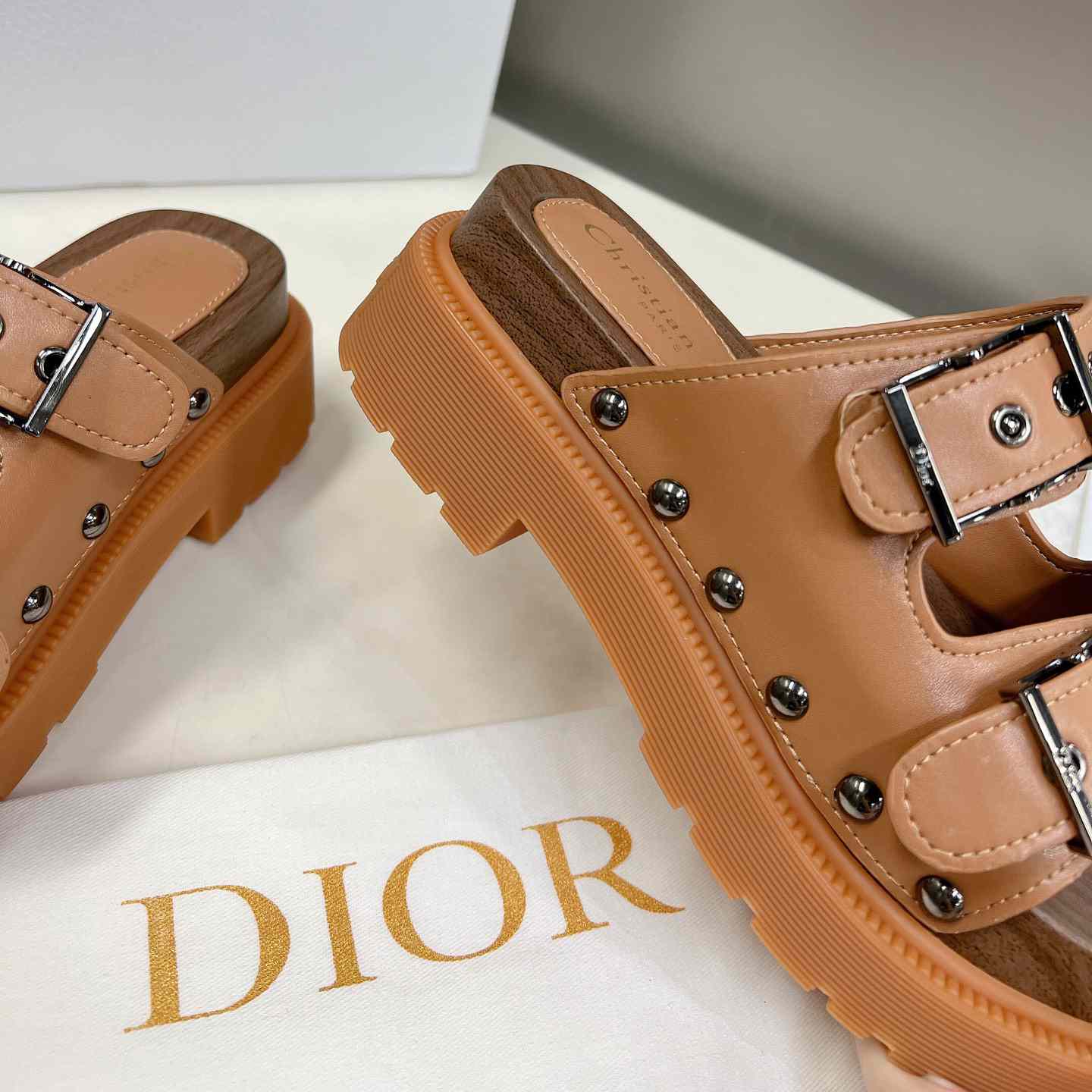 Dior Diorquake Strap Sandal - EUR FASHION