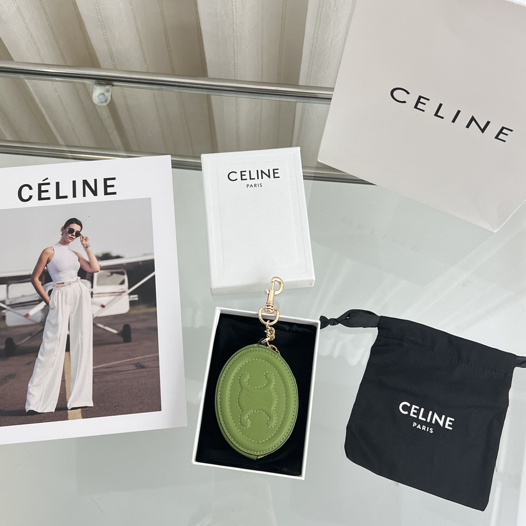 Celine Purse With Hook Cuir Triomphe In Smooth Calfskin  - EUR FASHION