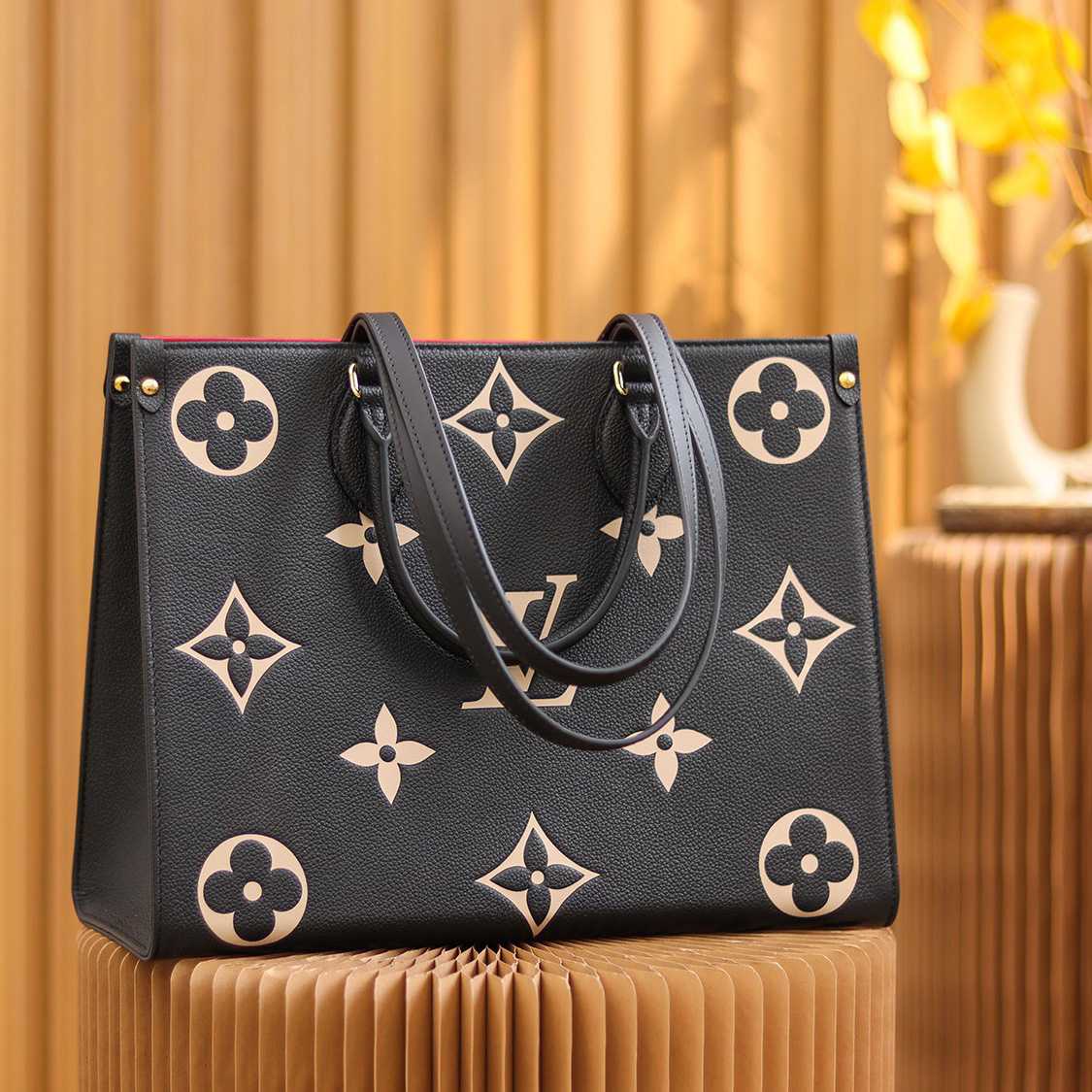 Louis Vuitton OnTheGo MM Tote Bag(35-27-14cm)   M45495 - EUR FASHION