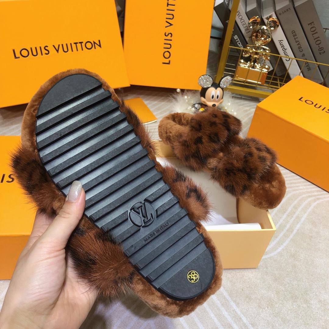 Louis Vuitton Mink Fur Bom Dia Slippers  - EUR FASHION