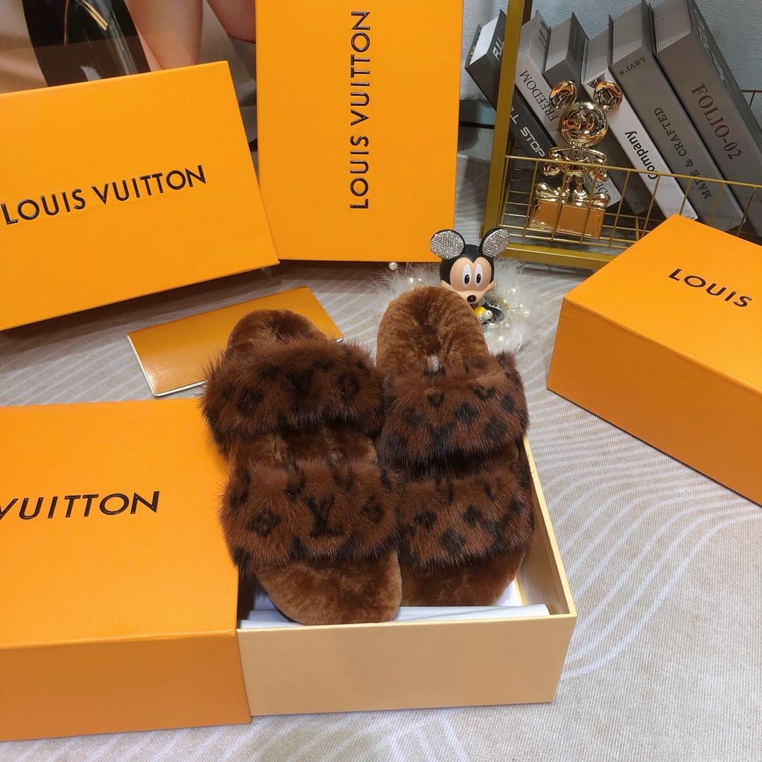 Louis Vuitton Mink Fur Bom Dia Slippers  - EUR FASHION