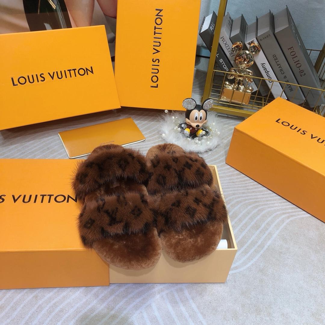 Louis Vuitton Mink Fur Bom Dia Slippers  - EUR FASHION