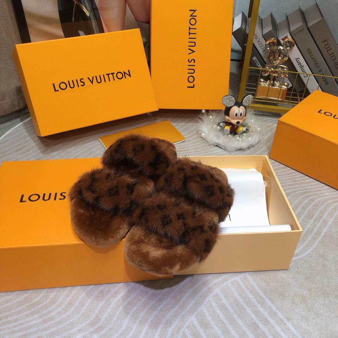 Louis Vuitton Mink Fur Bom Dia Slippers  - EUR FASHION