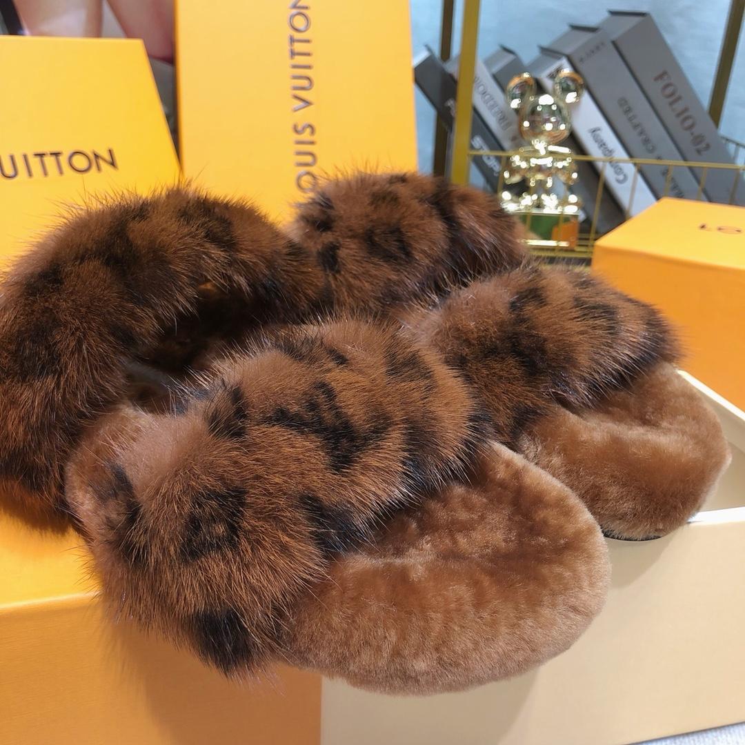 Louis Vuitton Mink Fur Bom Dia Slippers  - EUR FASHION