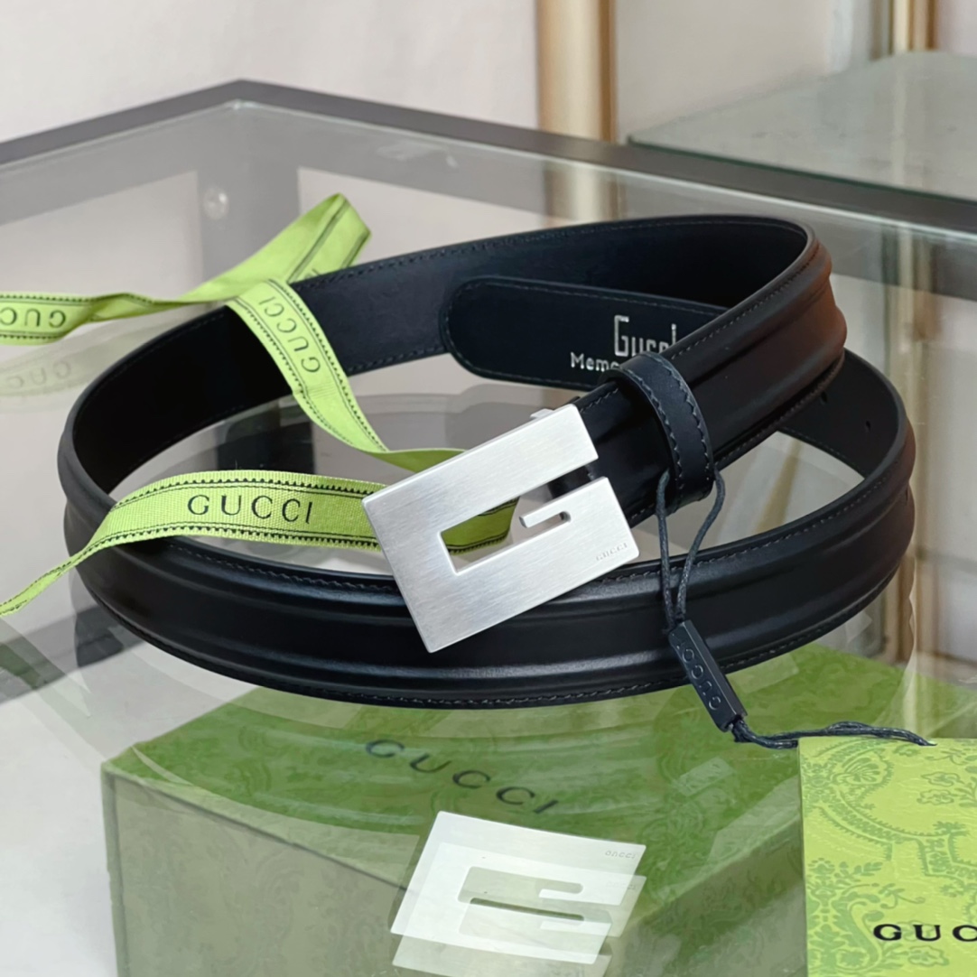 Gucci Thin Belt With Engraved Square G Buckle - EUR FASHION