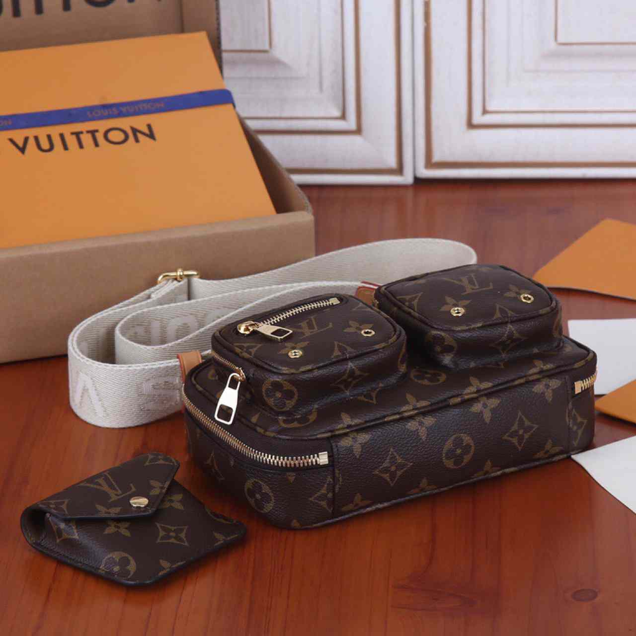 Louis Vuitton Utility Crossbody(18-11-10cm)   M80446 - EUR FASHION