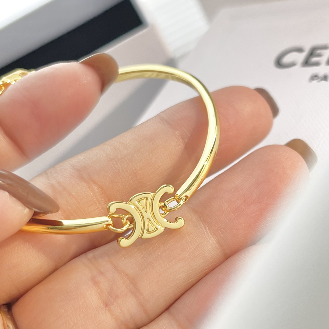 Celine Triomphe Articulated Bracelet In Brass With Gold Finish - EUR FASHION