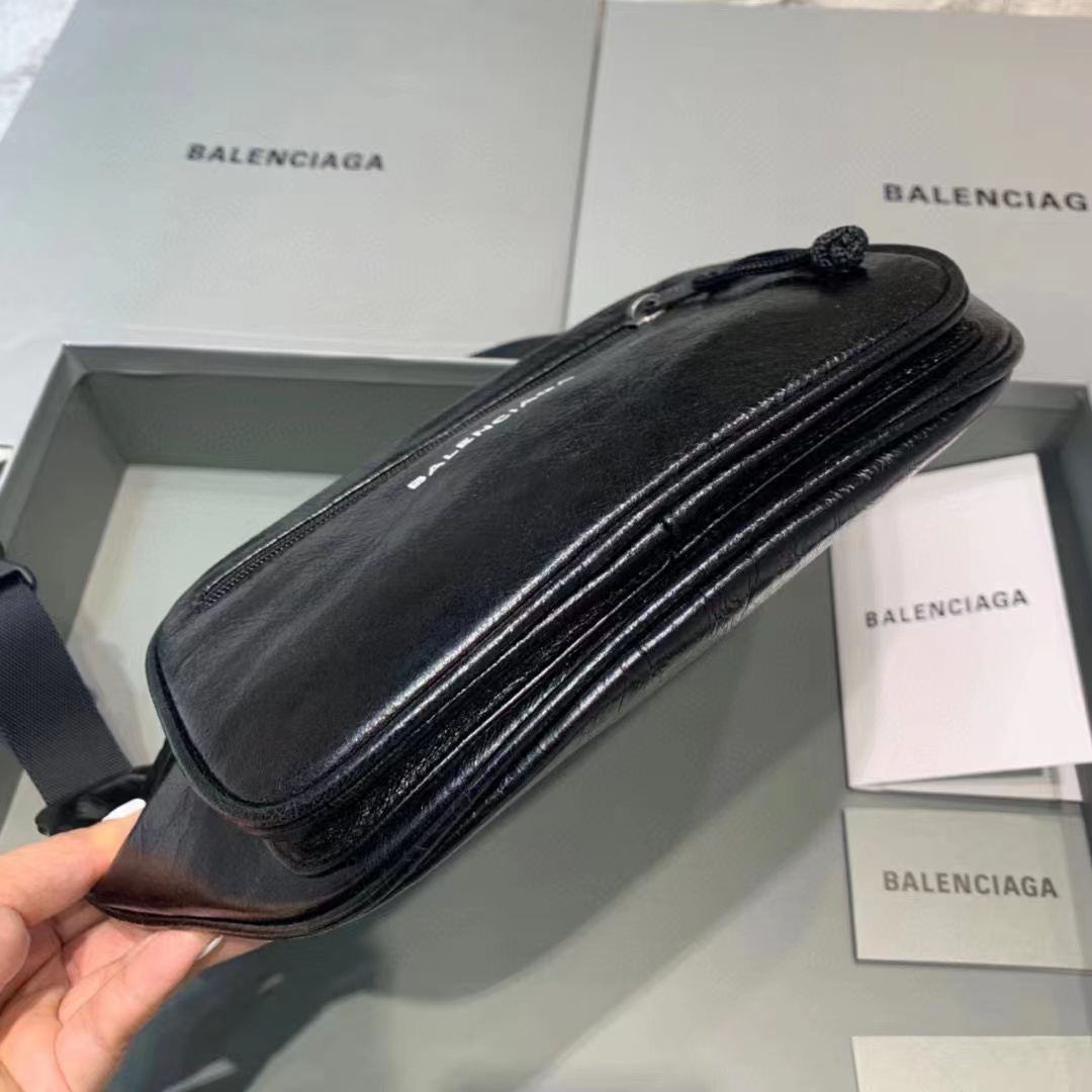 Balenciaga Everyday Beltpack In Black Natural Grain Calfskin(25-5-17cm)   - EUR FASHION