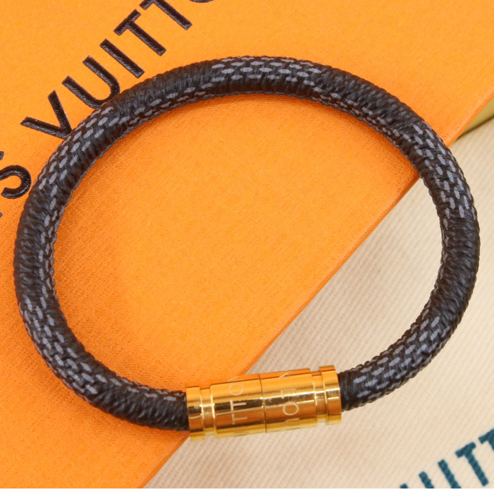 Louis Vuitton LV Confidential Bracelet - EUR FASHION