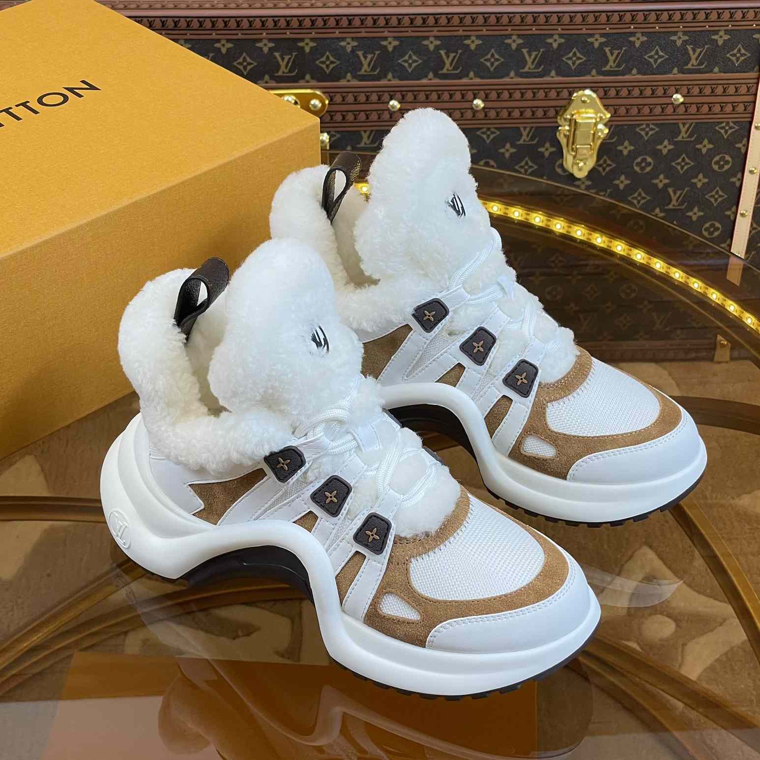 Louis Vuitton LV Archlight Sneaker       1AACQM - EUR FASHION