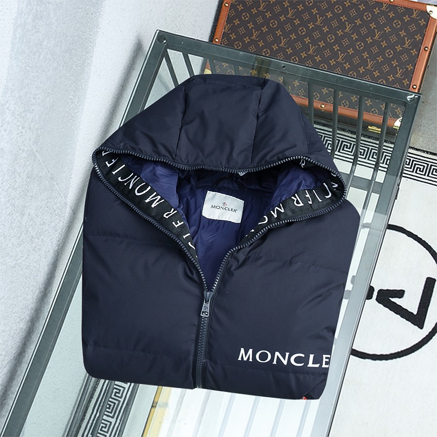 Moncler Short Down Jacket - EUR FASHION