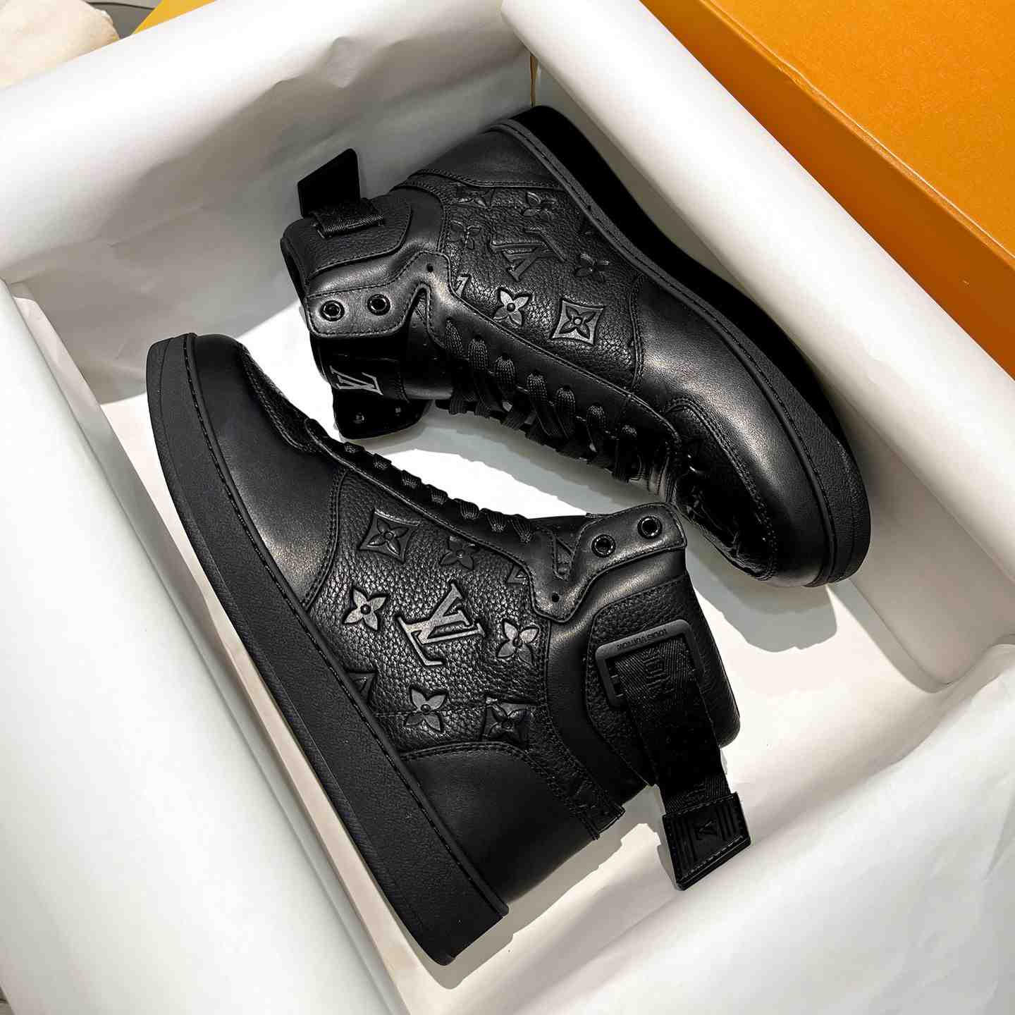 Louis Vuitton Rivoli Sneaker Boot     - EUR FASHION