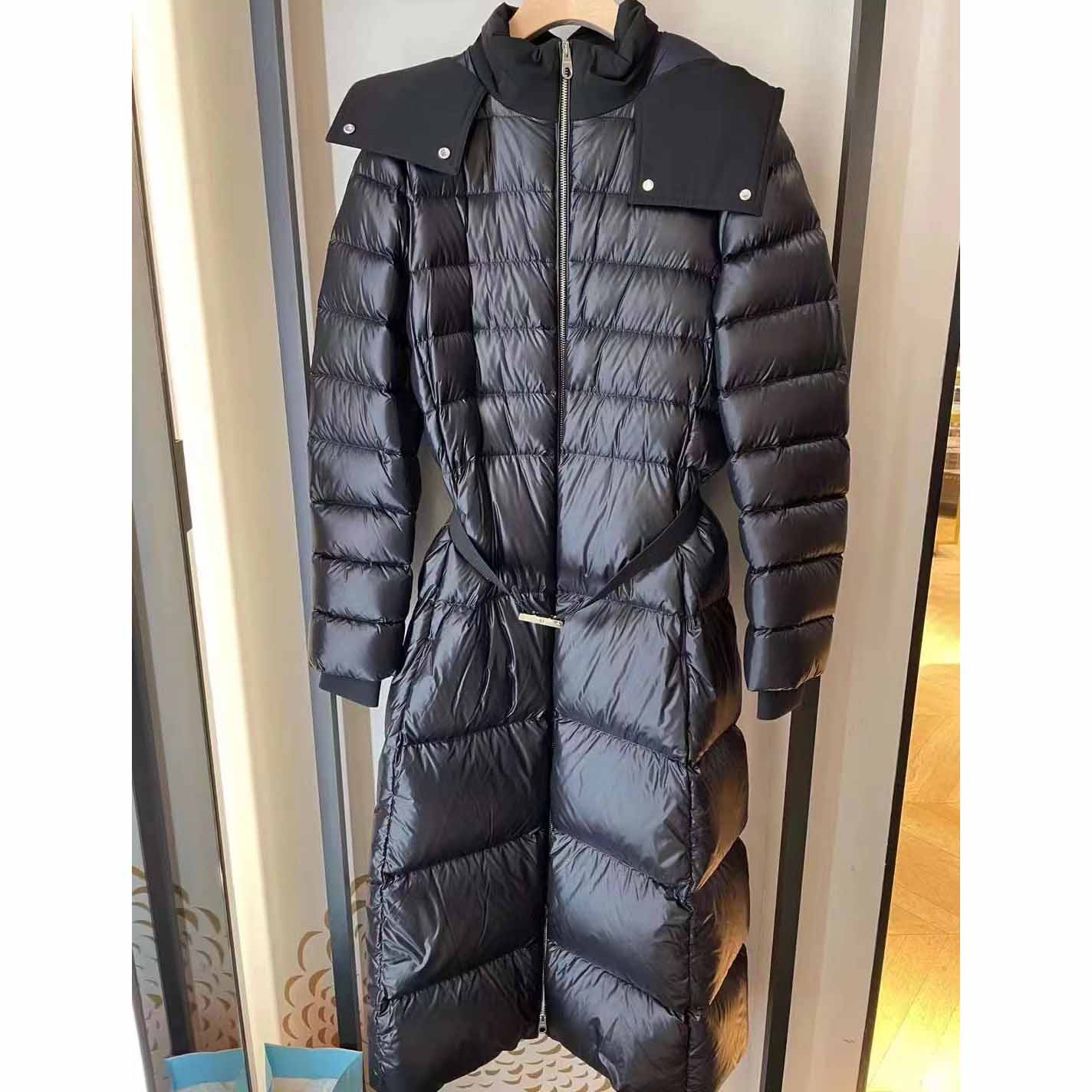 Burberry Contrast Hood Nylon Puffer Coat - EUR FASHION