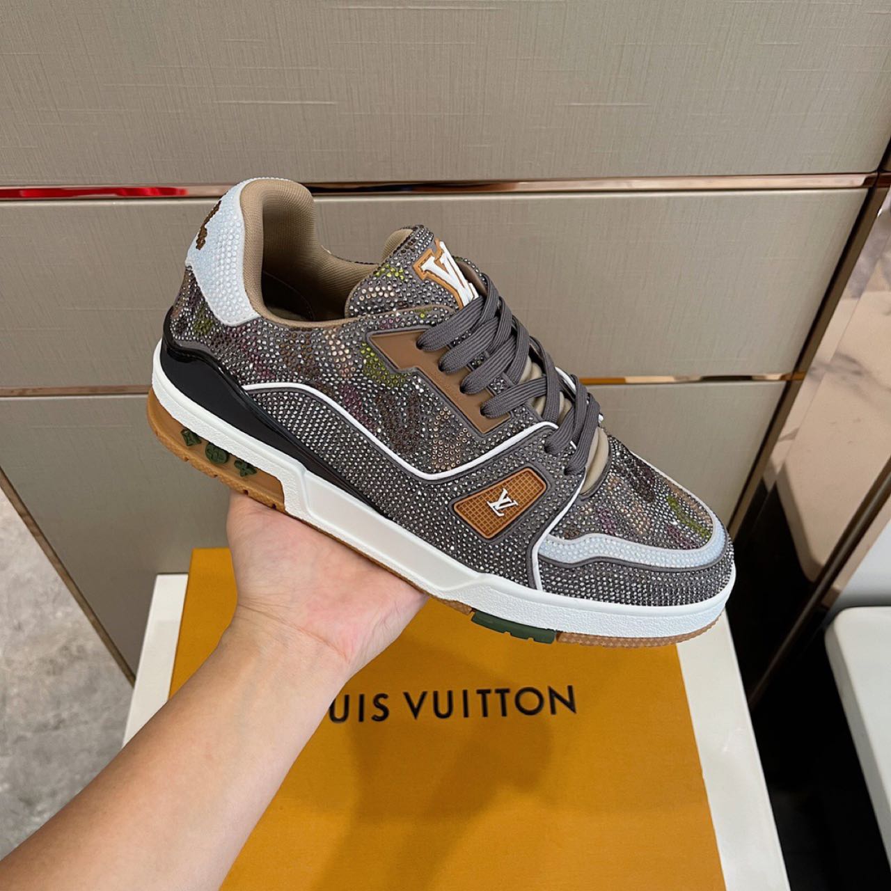 Louis Vuitton Trainer Sneaker (Upon UK Size) - EUR FASHION