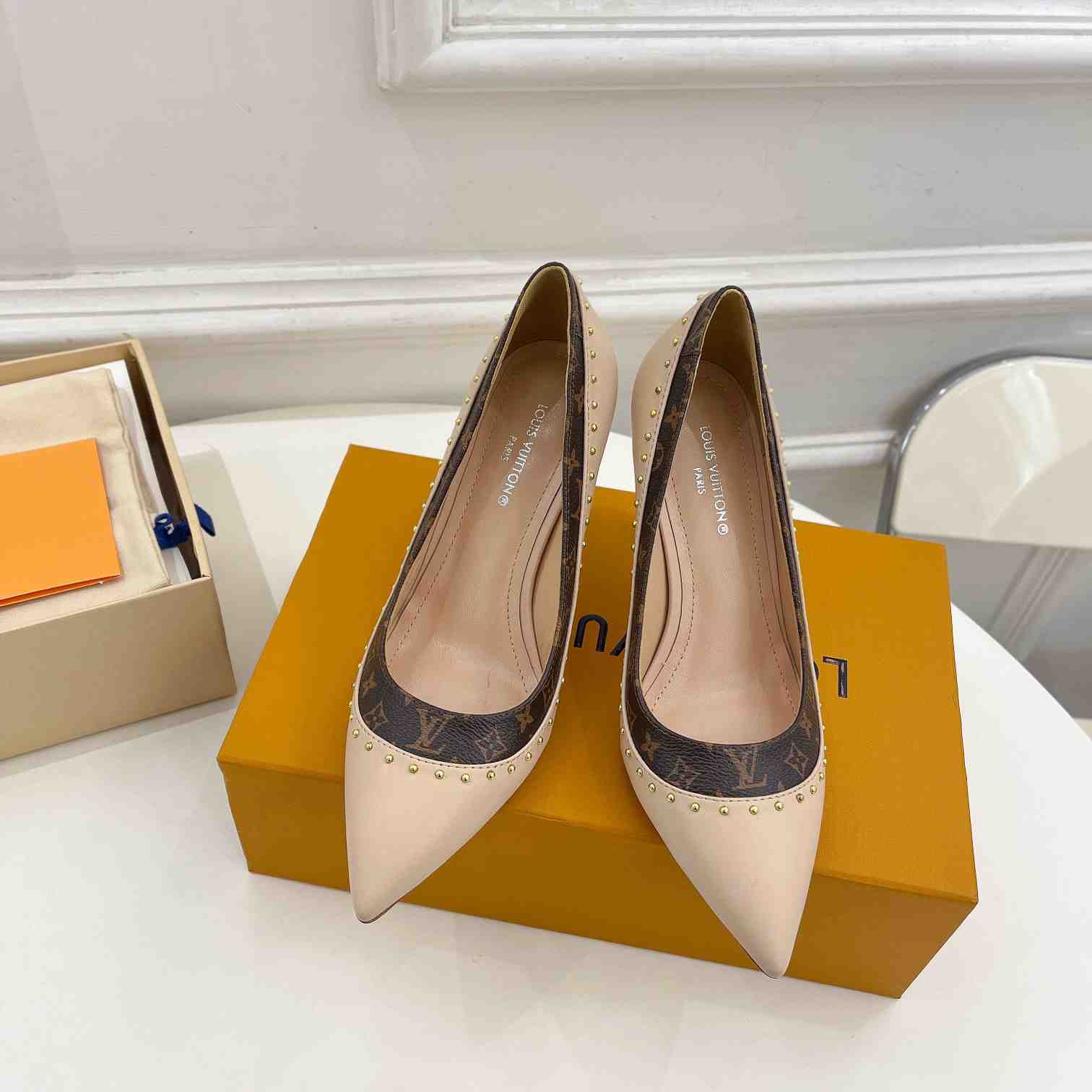 Louis Vuitton Signature Pump - EUR FASHION