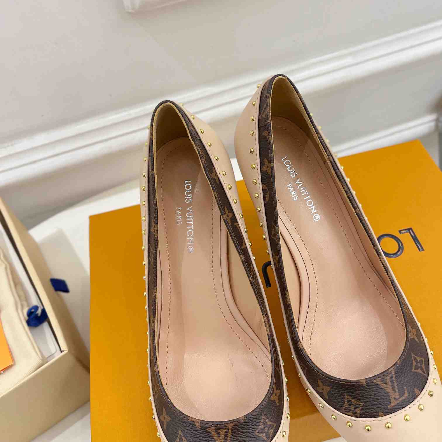 Louis Vuitton Signature Pump - EUR FASHION