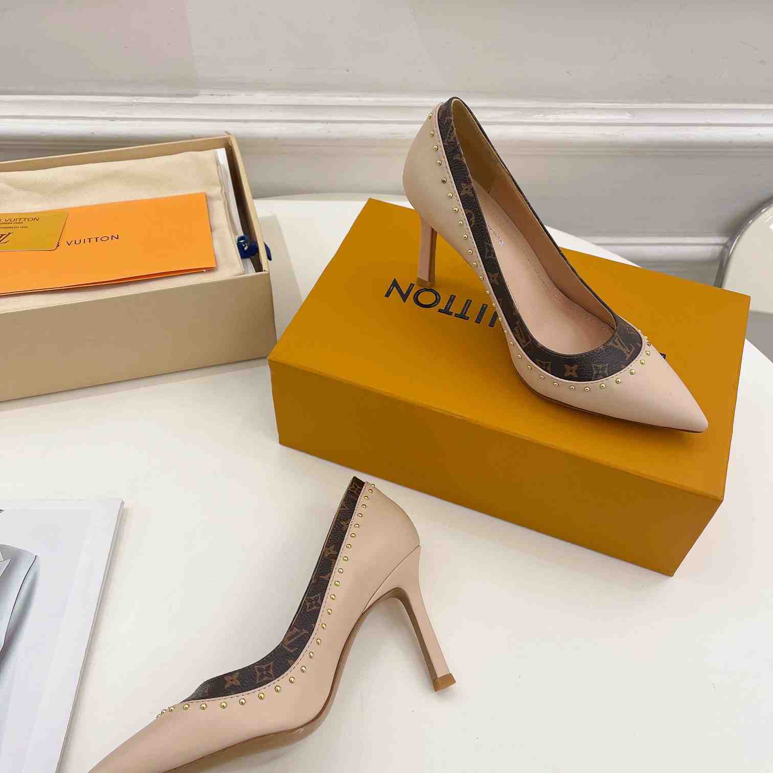 Louis Vuitton Signature Pump - EUR FASHION