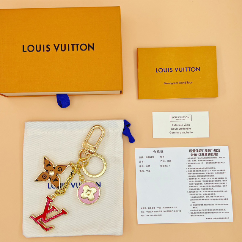 Louis Vuitton Spring Street Bag Charm and Key Holder   M00556 - EUR FASHION