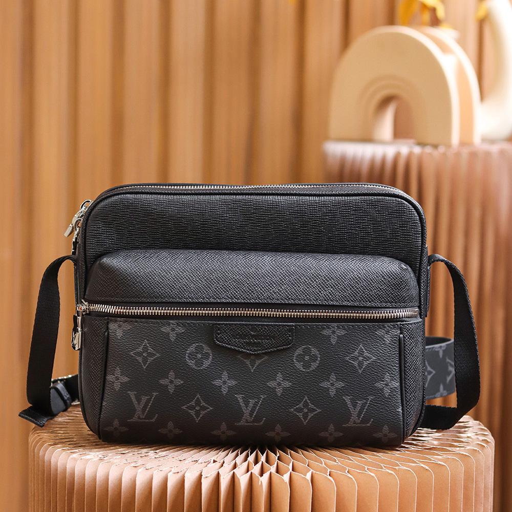  Louis Vuitton Outdoor Messenger(29.5-20-10.5cm)   M30233 - EUR FASHION