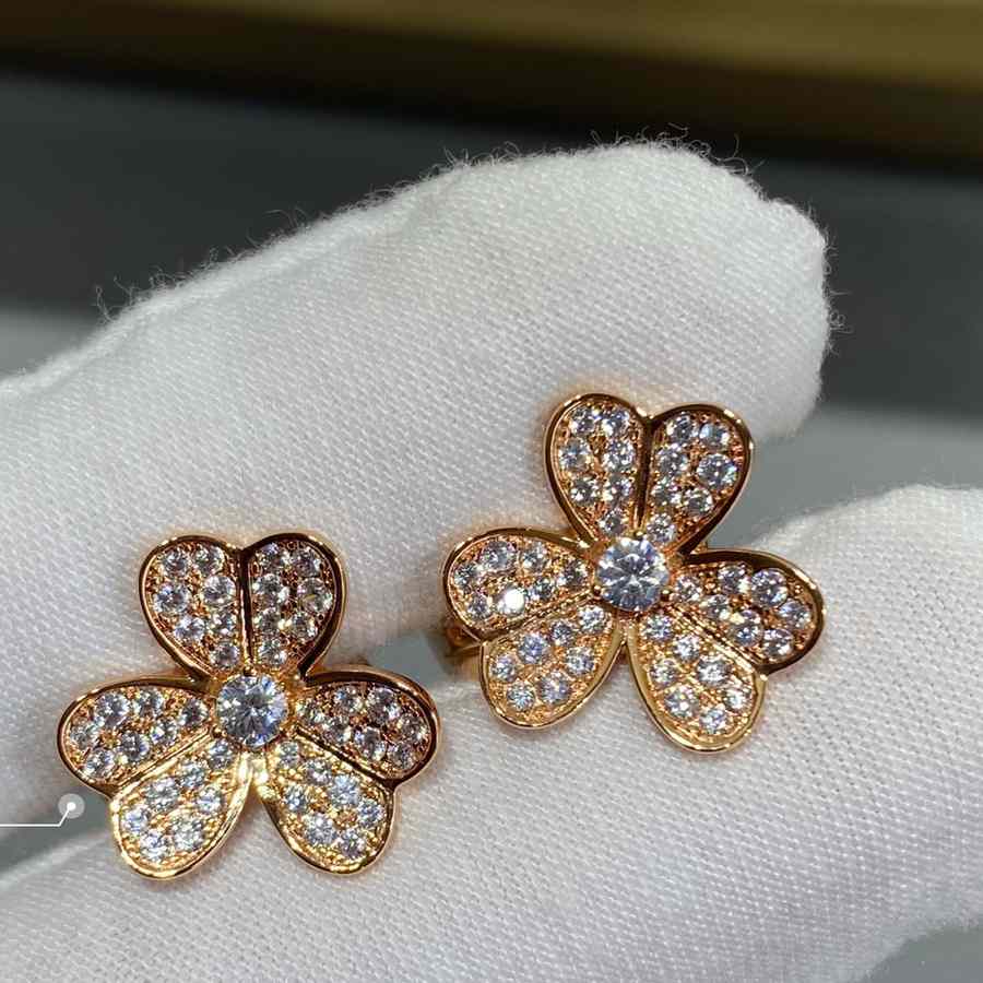 Van Cleef & Arpels Earrings - EUR FASHION