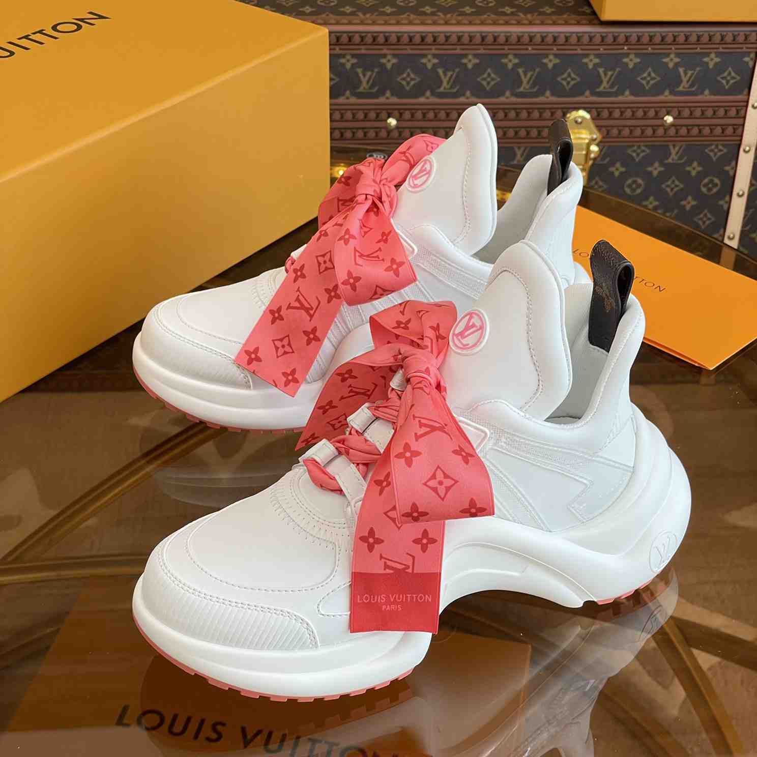 Louis Vuitton LV Archlight Sneaker  (upon uk size)    1AB42L - EUR FASHION