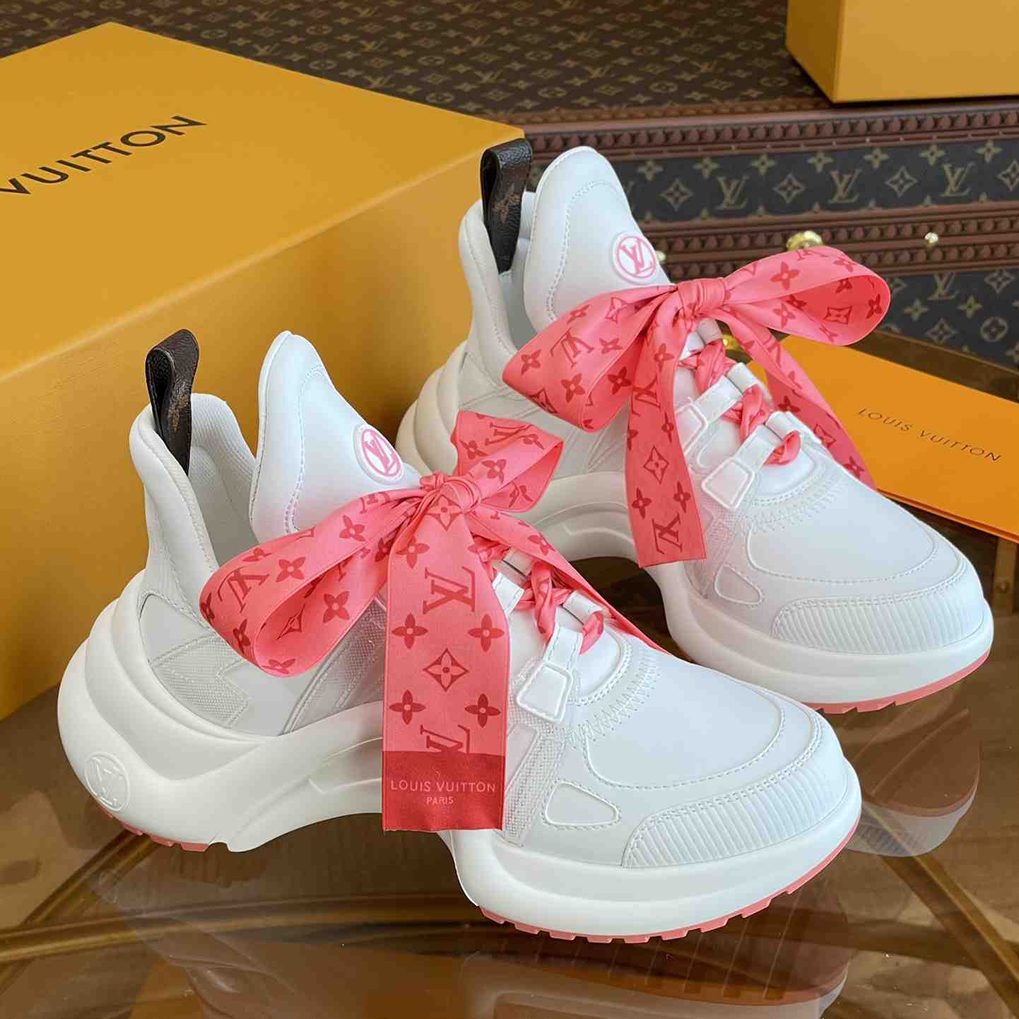 Louis Vuitton LV Archlight Sneaker  (upon uk size)    1AB42L - EUR FASHION