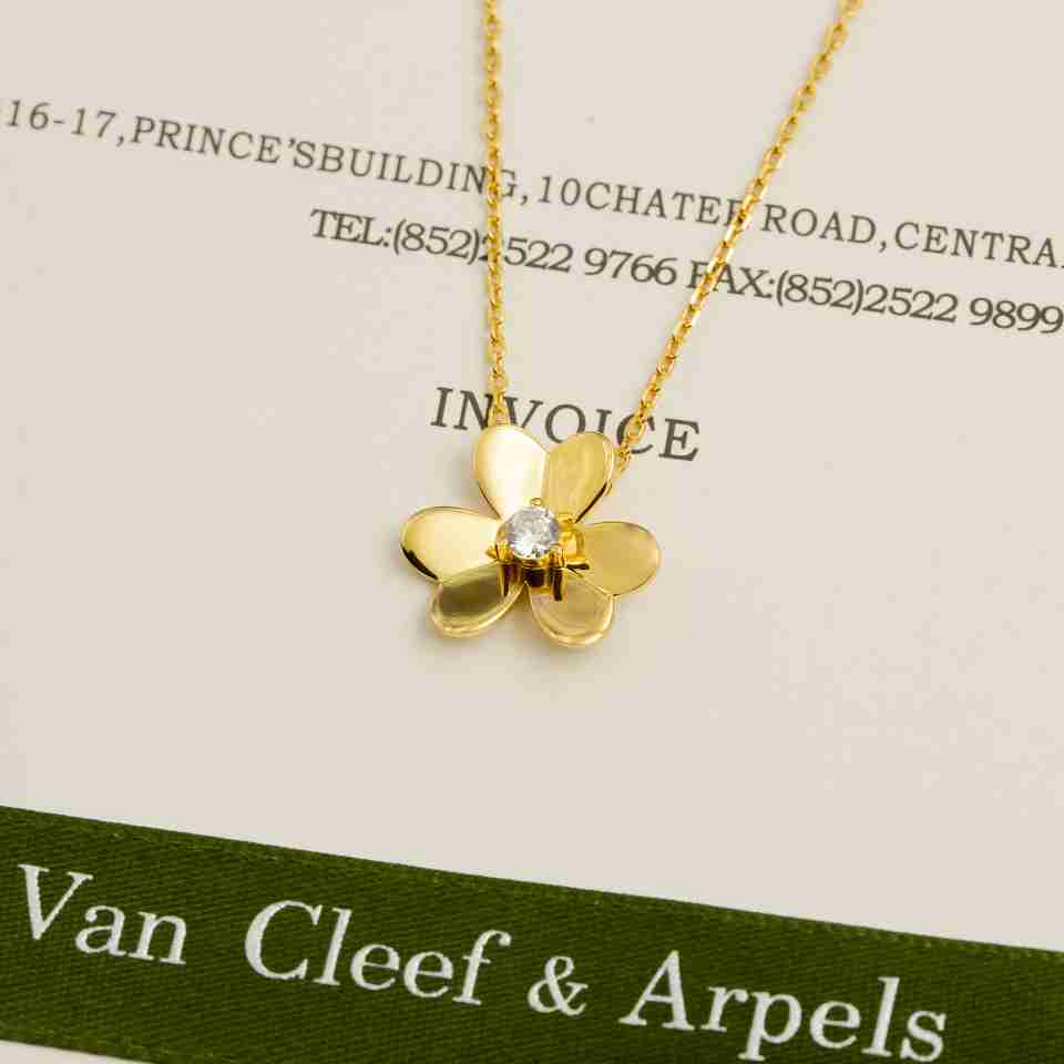 Van Cleef & Arpels Frivole Pendant - EUR FASHION