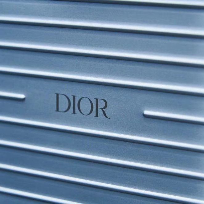 Dior And Rimowa Personal Pouch - EUR FASHION