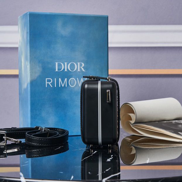 Dior And Rimowa Personal Pouch - EUR FASHION