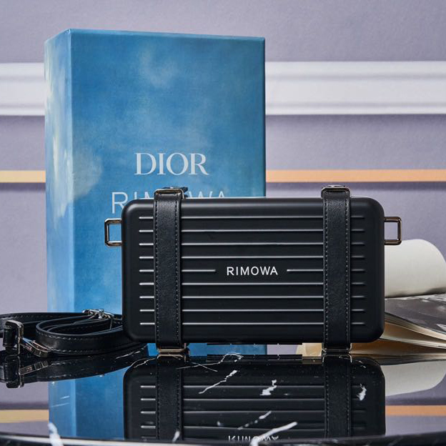 Dior And Rimowa Personal Pouch - EUR FASHION