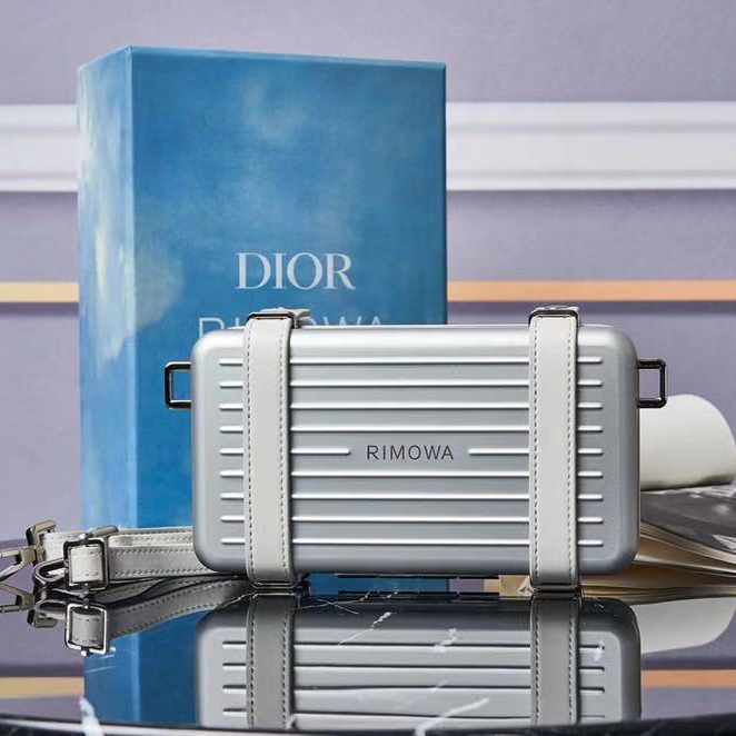 Dior And Rimowa Personal Pouch - EUR FASHION