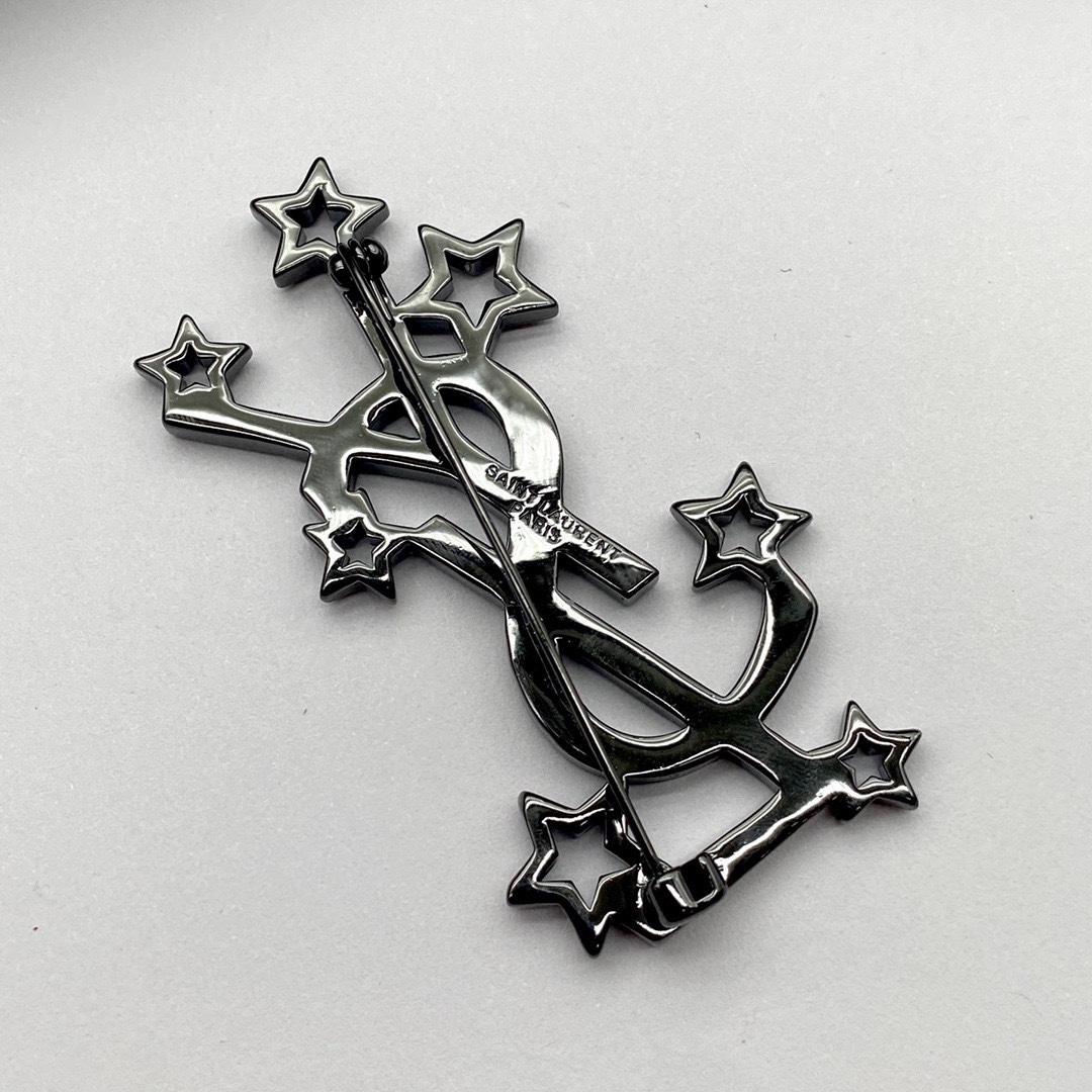 Saint Laurent YSL Logo Brooch - EUR FASHION