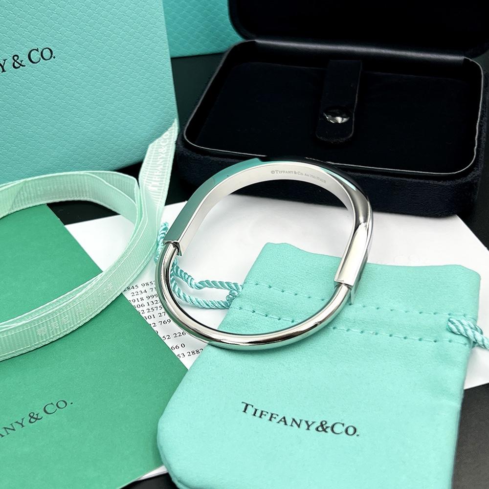 Tiffany&CO Lock Bangle In White Gold - EUR FASHION