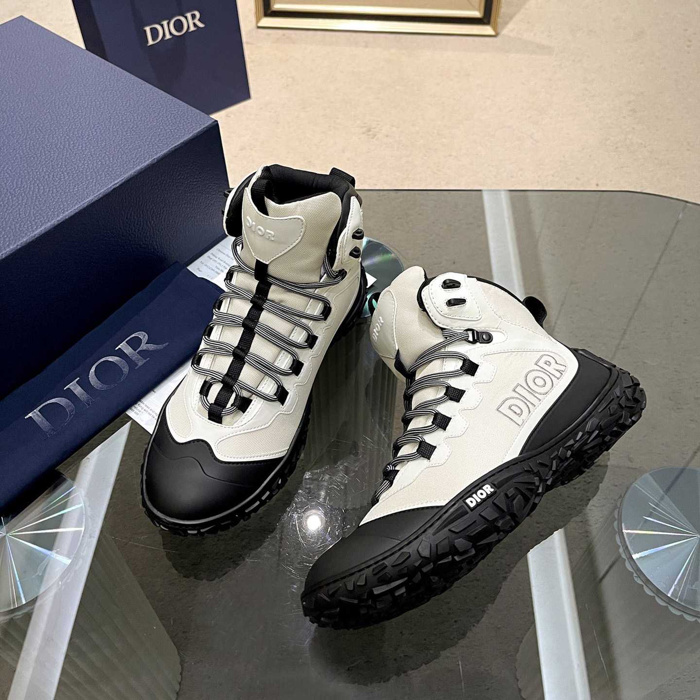 Dior  Diorizon Hiking Ankle Boot - EUR FASHION