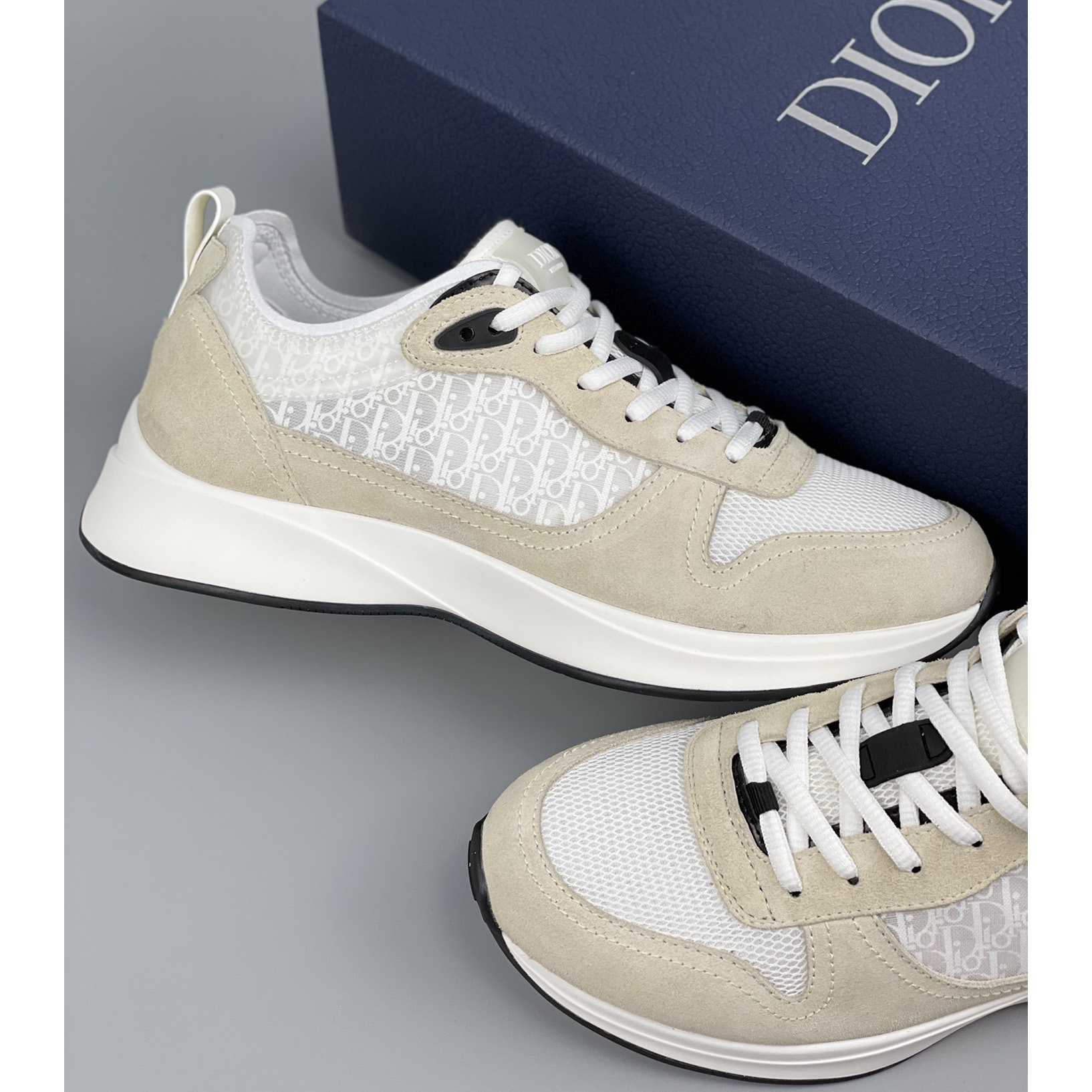 Dior B25 Runner Sneaker - EUR FASHION