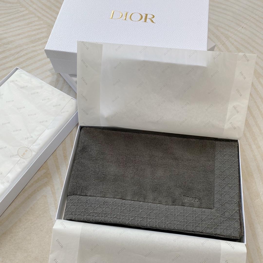 Dior Bath Mat - EUR FASHION