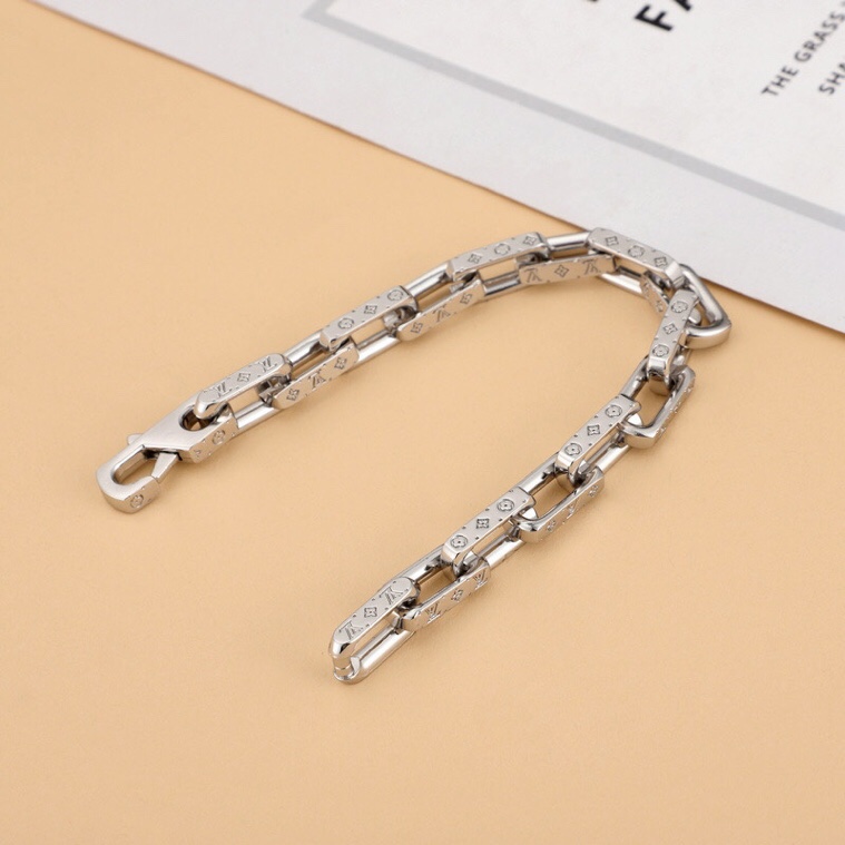 Louis Vuitton Monogram Chain Bracelet    M00308 - EUR FASHION