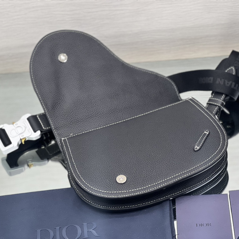 Dior Saddle Pouch - EUR FASHION