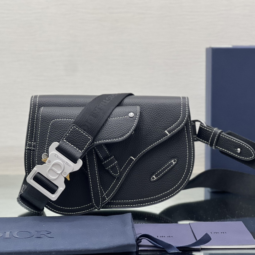 Dior Saddle Pouch - EUR FASHION