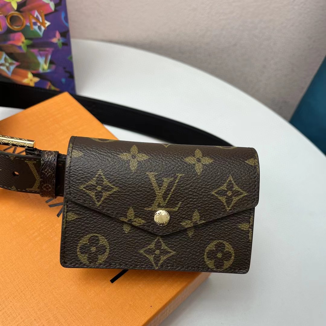 Louis Vuitton Daily Multi Pocket 30mm Belt      M0236Y - EUR FASHION