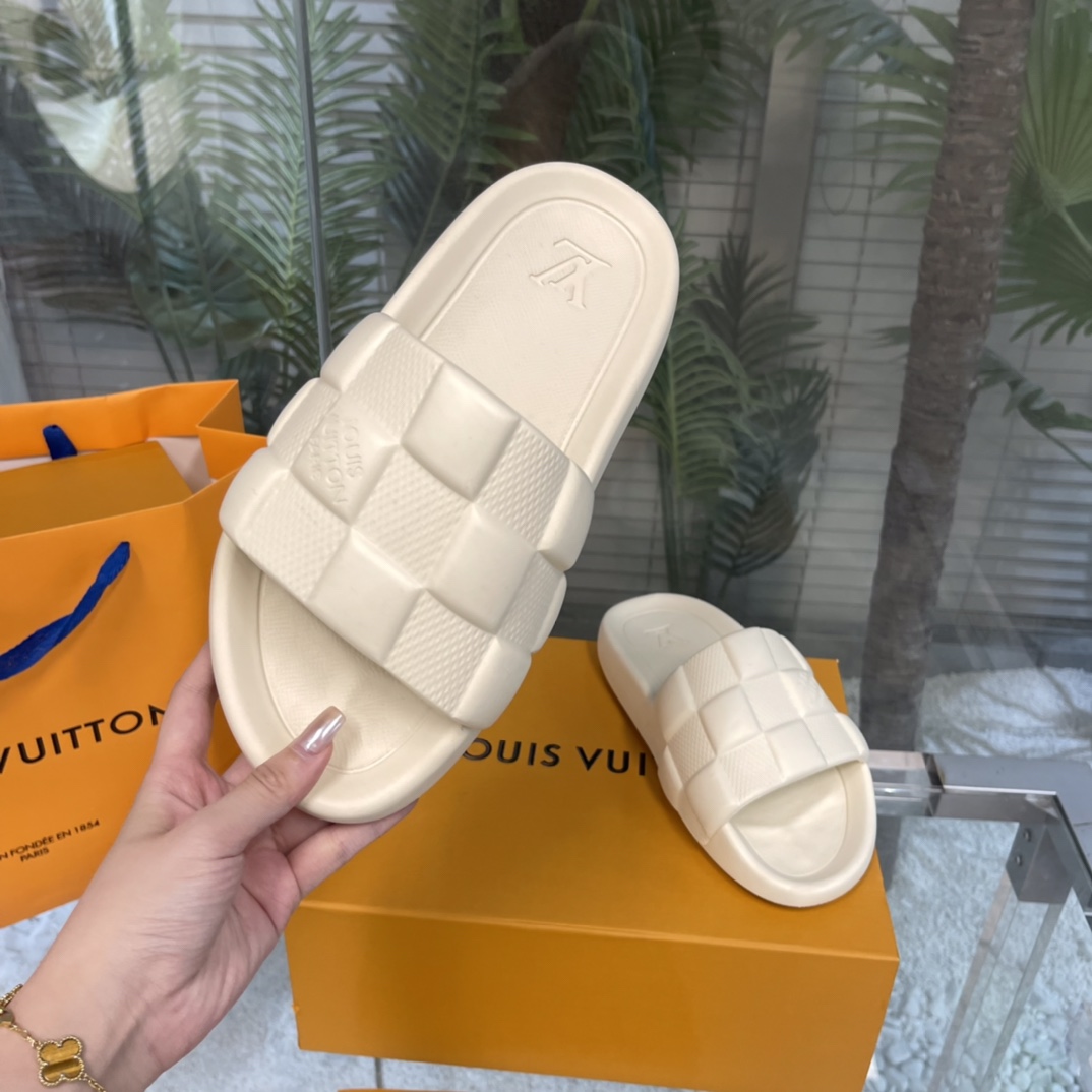 Louis Vuitton Waterfront Mules   1AAR9U - EUR FASHION