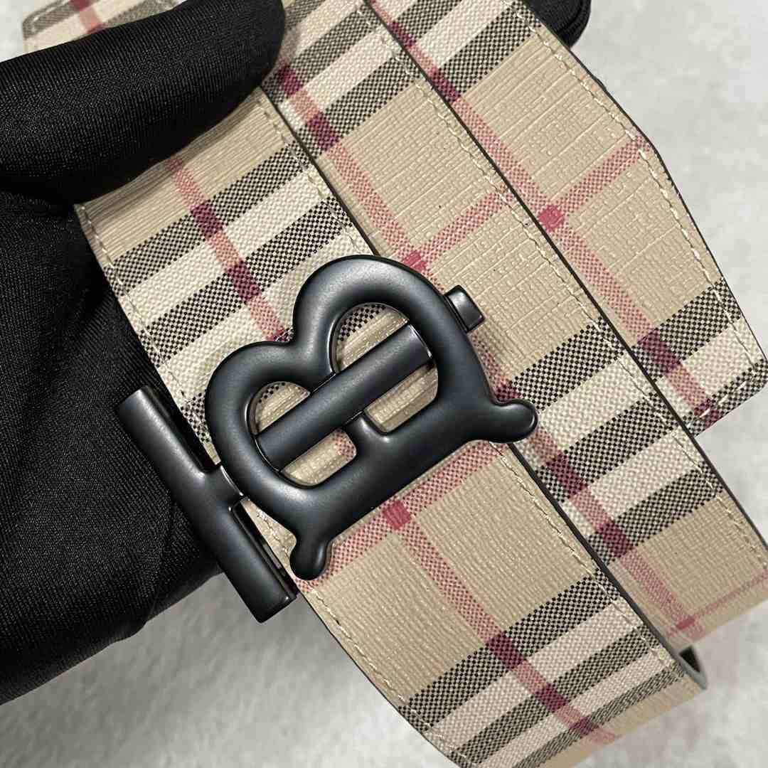 Burberry Check And Leather Reversible TB Belt - EUR FASHION