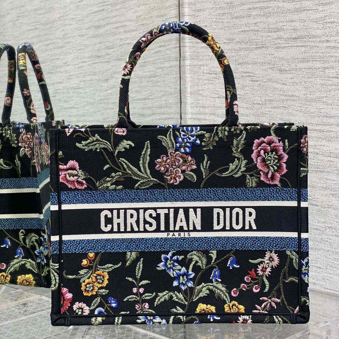 Dior Medium Dior Book Tote - EUR FASHION